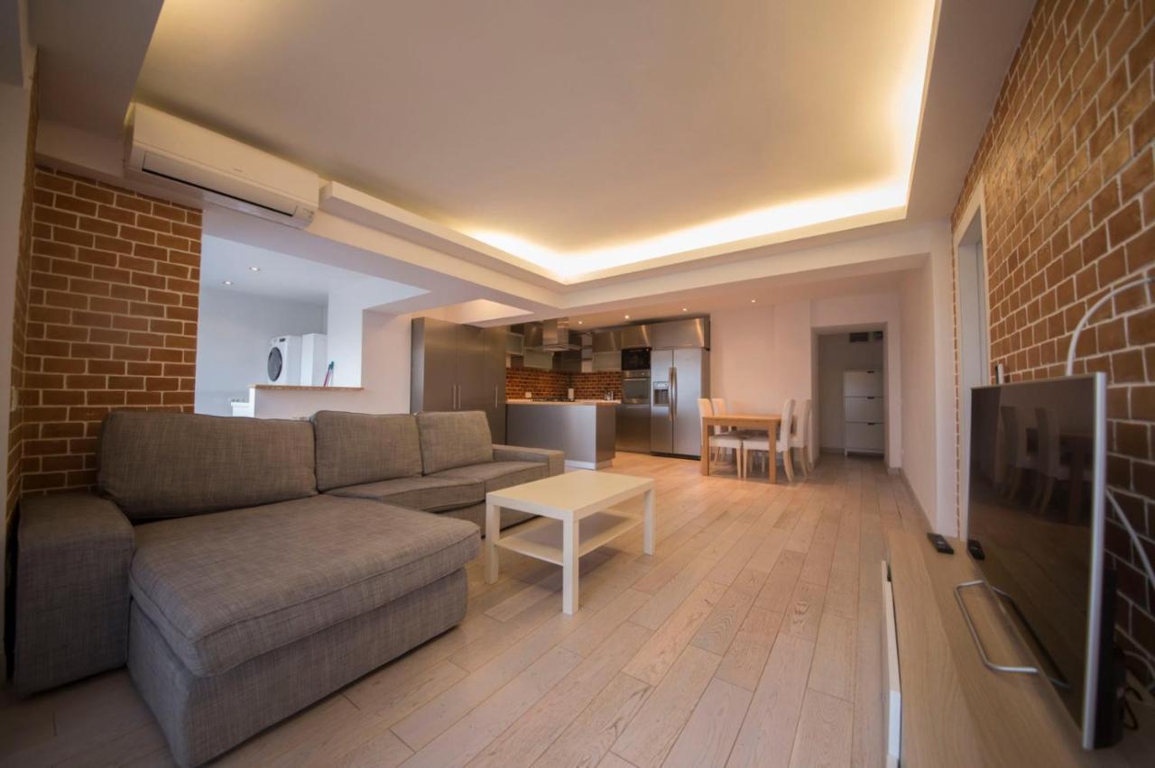Unirii Center Apartments By Olala Homes Бухарест Экстерьер фото